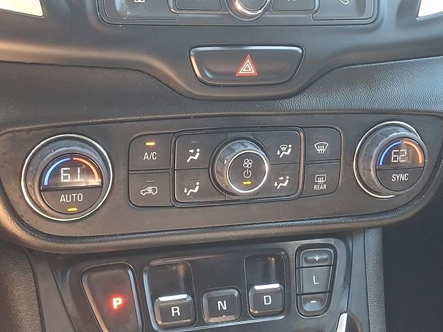 Used 2021 GMC Terrain SLE w/ Driver Convenience Package AWD/4WD image 17