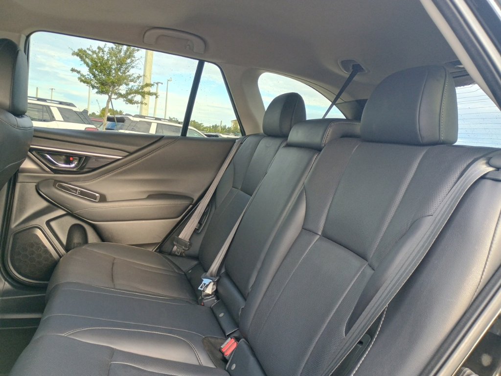 Used 2021 Subaru Outback Limited AWD/4WD image 17