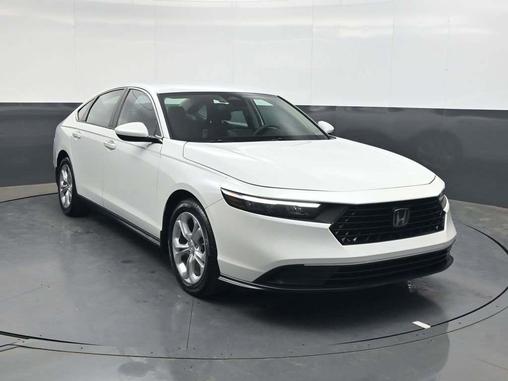 Used 2023 Honda Accord LX video 2