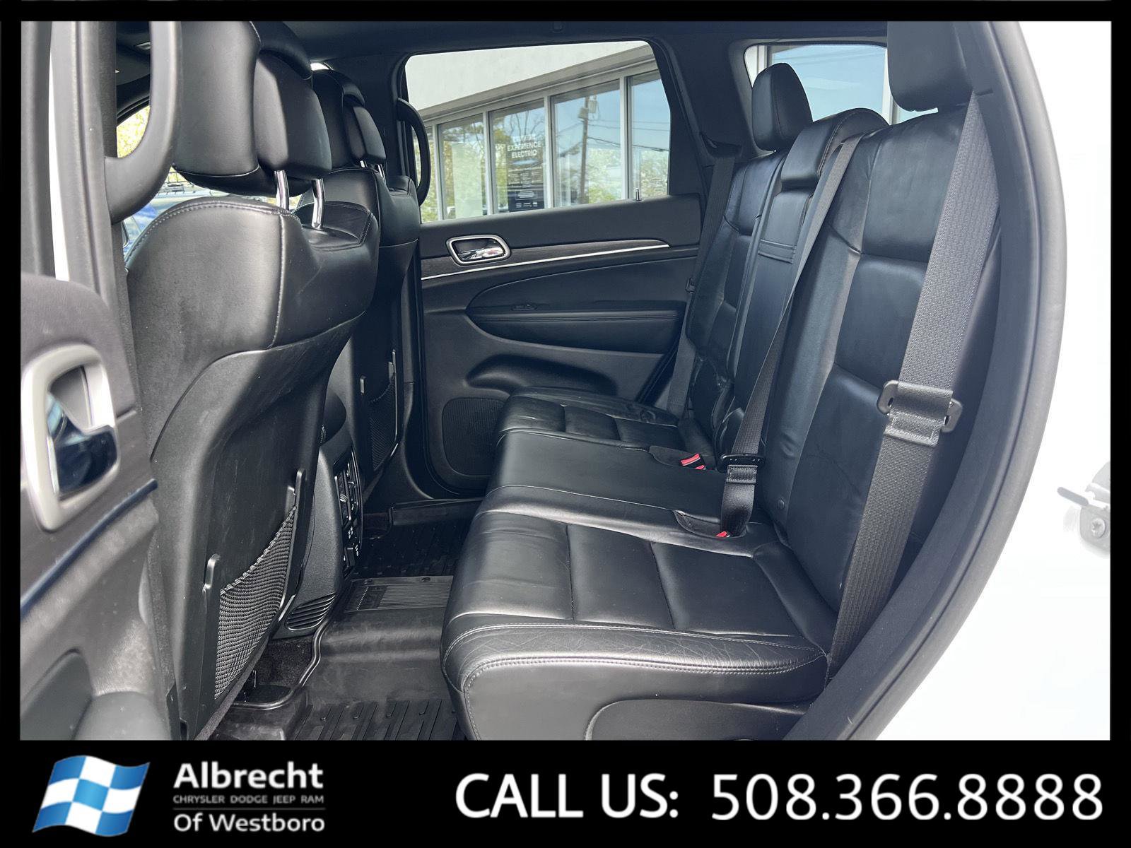 Used 2018 Jeep Grand Cherokee Limited AWD/4WD image 13