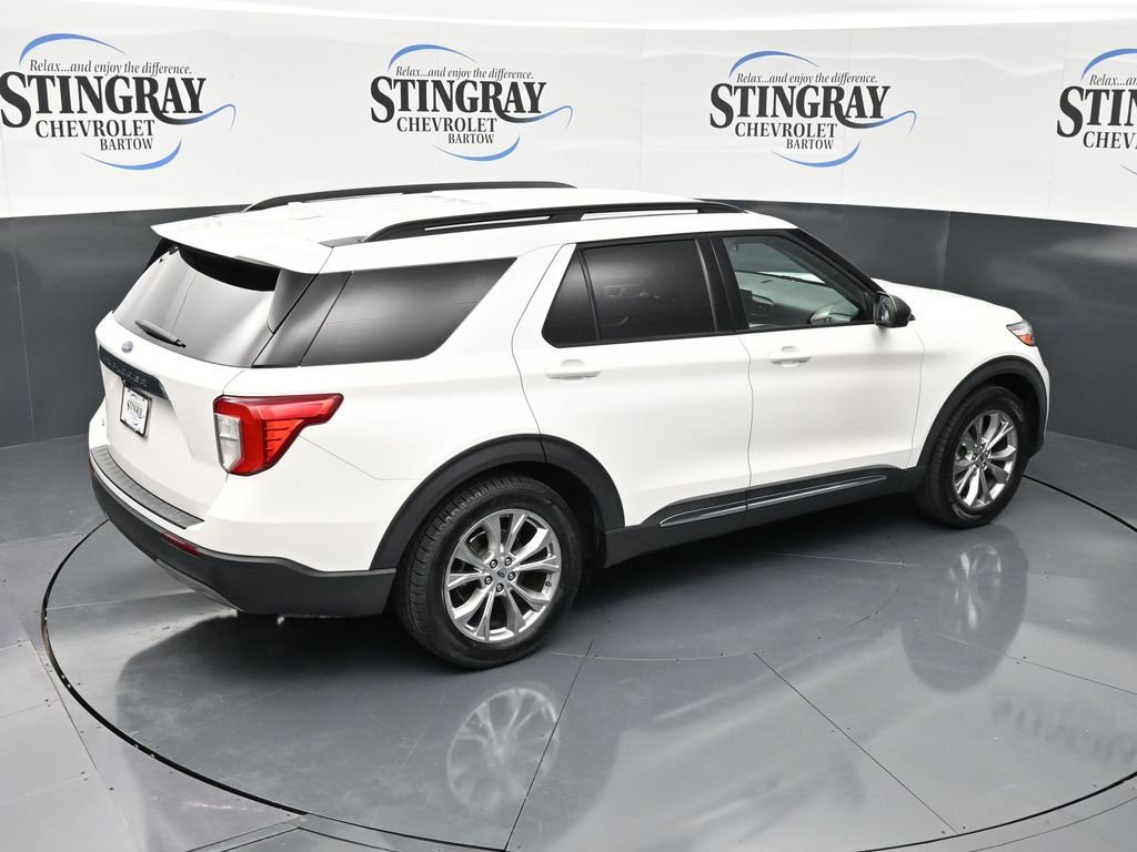 Used 2021 Ford Explorer XLT w/ Equipment Group 202A RWD image 15