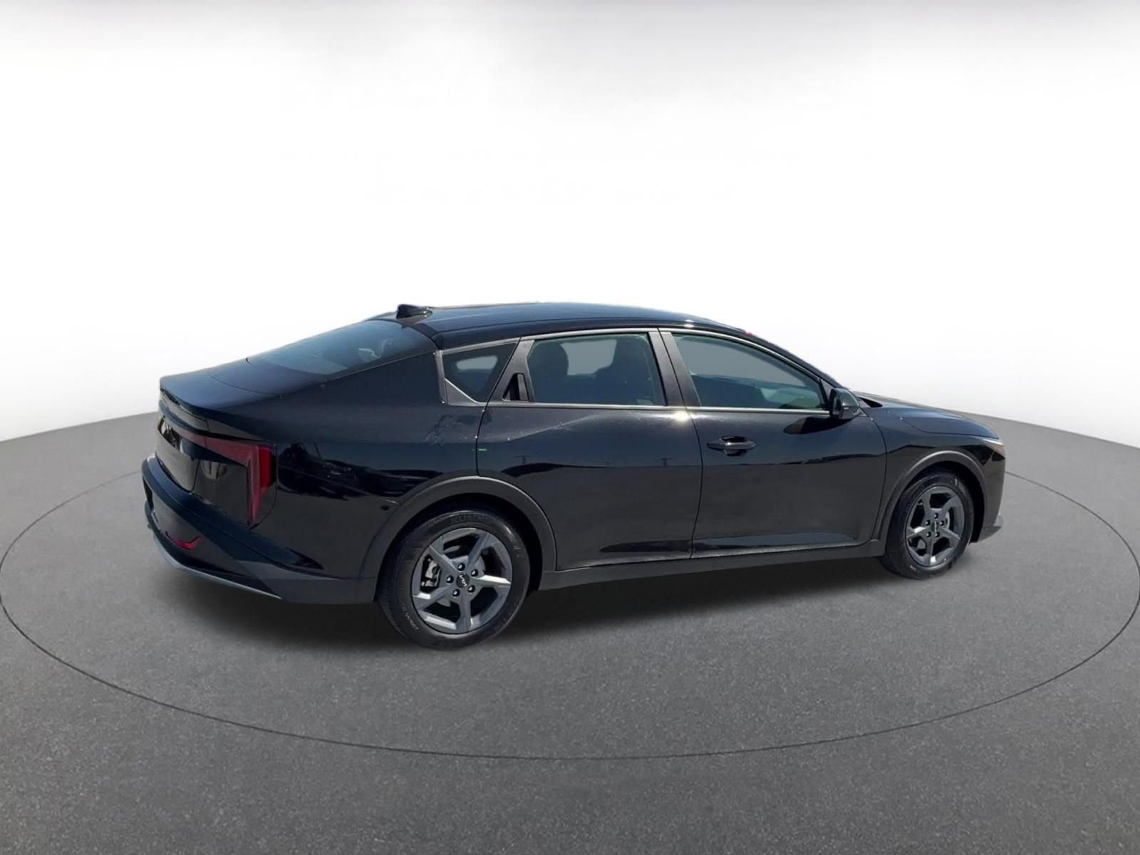 Used 2025 Kia K4 FWD image 15