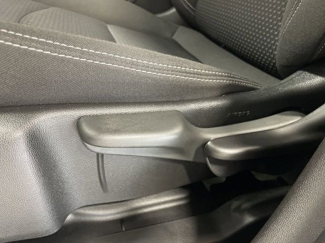 Used 2024 GMC Terrain SLE image 12