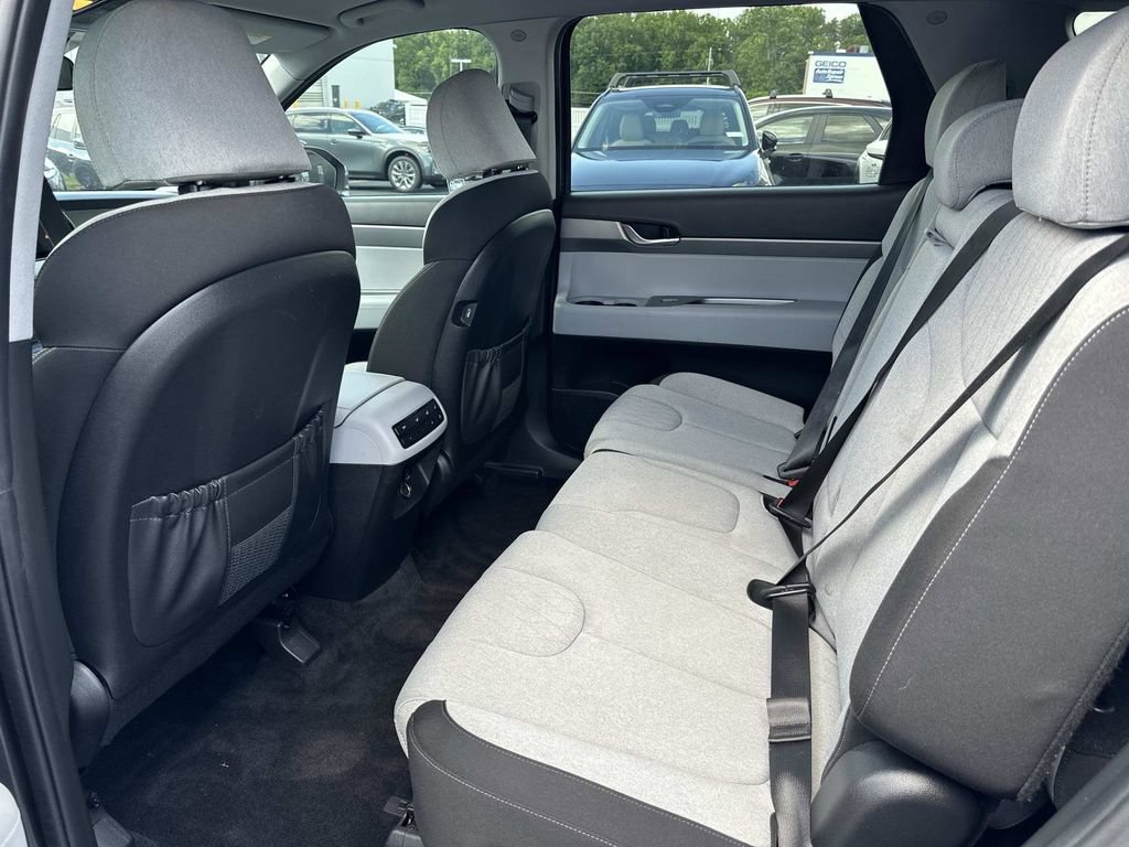 Used 2021 Hyundai Palisade SE FWD image 28