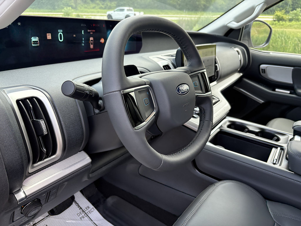 New 2026 Ford Expedition Active AWD/4WD image 31