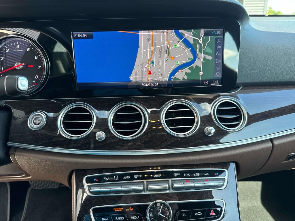 Used 2019 Mercedes-Benz E 300 image 25