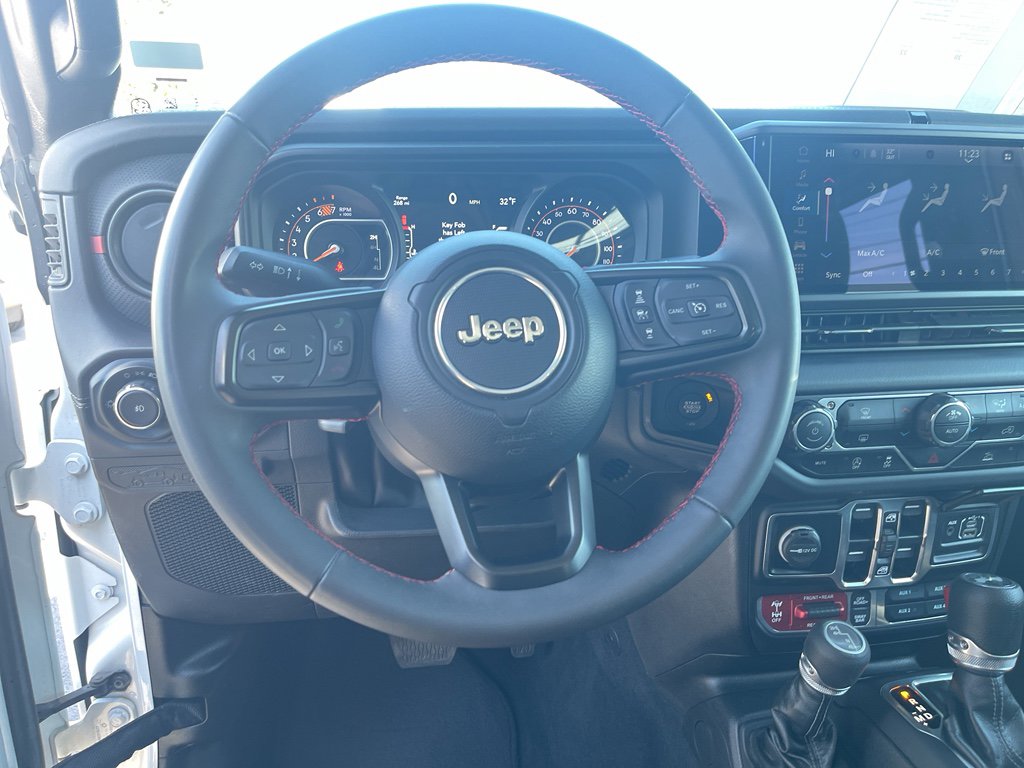 Used 2025 Jeep Wrangler Unlimited Rubicon image 17