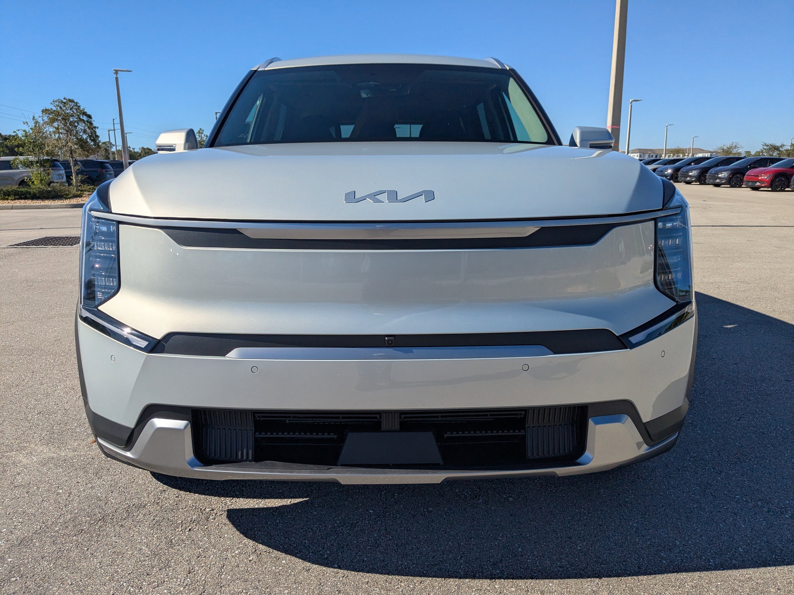 New 2026 Kia EV9 Wind AWD/4WD image 10