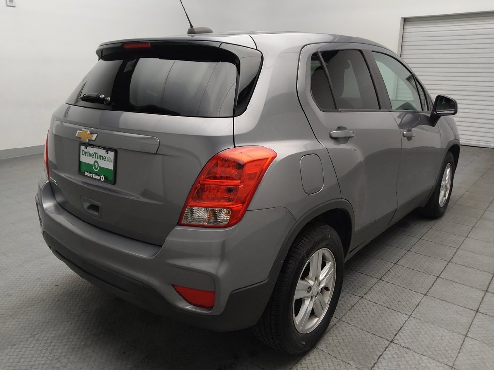 Used 2020 Chevrolet Trax LS w/ Tint and Cruise Package FWD image 9