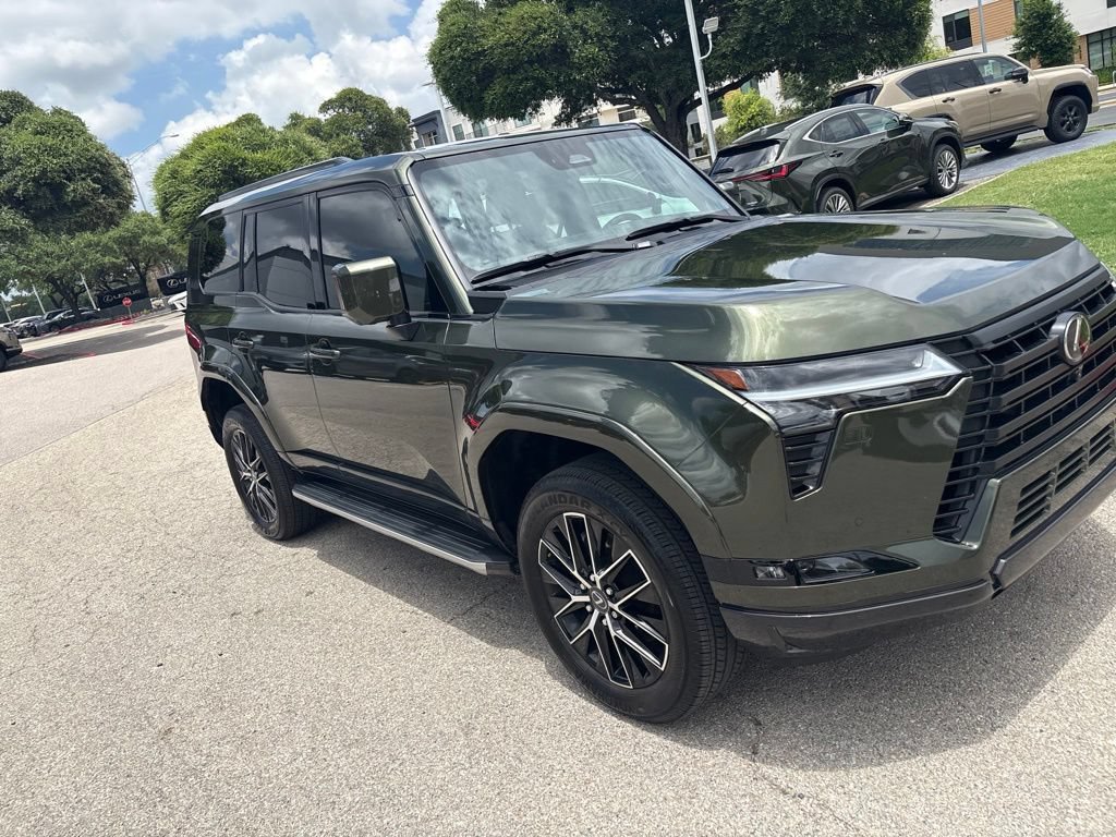 Certified 2025 Lexus GX 550 w/ Cold Area Package AWD/4WD image 7
