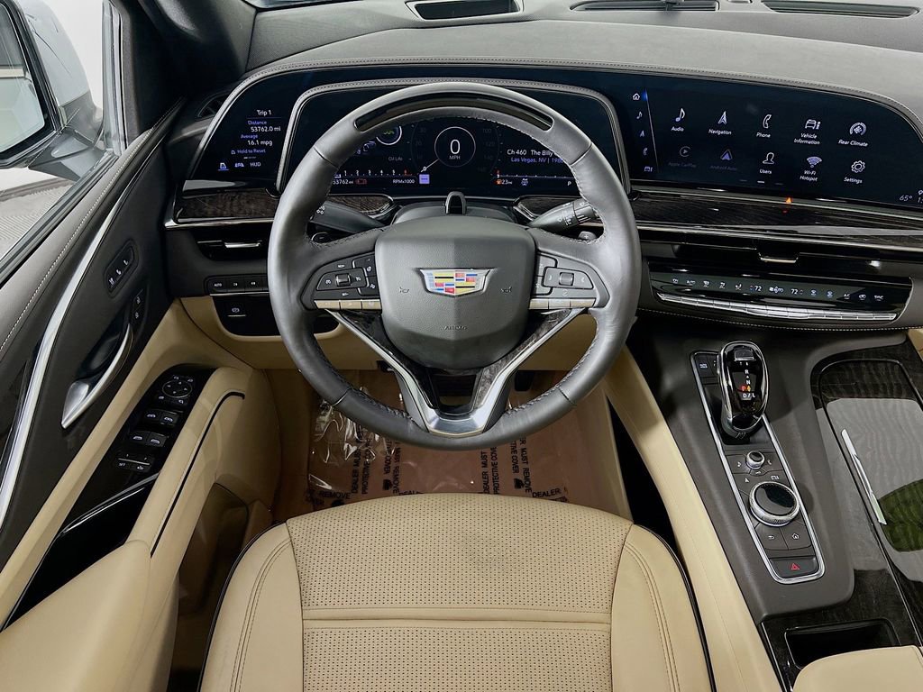 Used 2023 Cadillac Escalade Premium Luxury AWD/4WD image 22