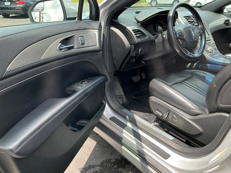 Used 2017 Lincoln MKZ Premiere image 15