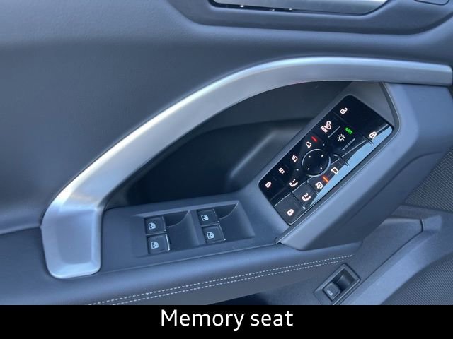 New 2025 Audi Q5 Prestige image 8