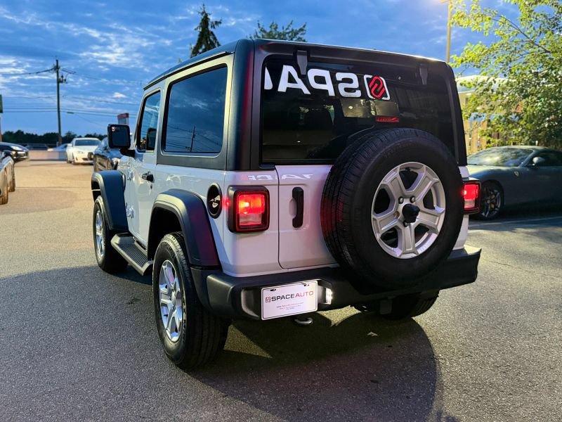 Used 2021 Jeep Wrangler Sport AWD/4WD image 8