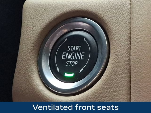 Used 2024 Chevrolet Tahoe Premier AWD/4WD image 16