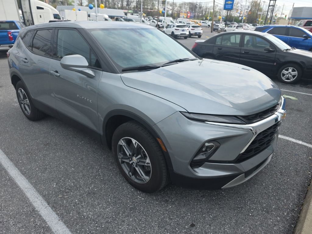 Used 2025 Chevrolet Blazer LT w/ LPO, Floor Liner Package image 2