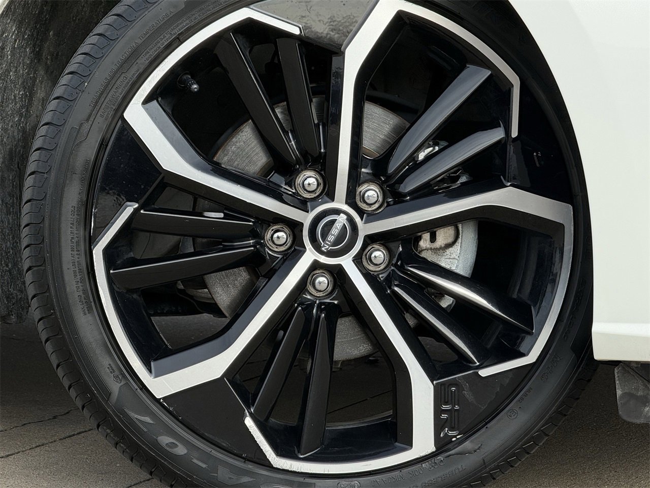 Used 2024 Nissan Altima 2.5 SR image 9