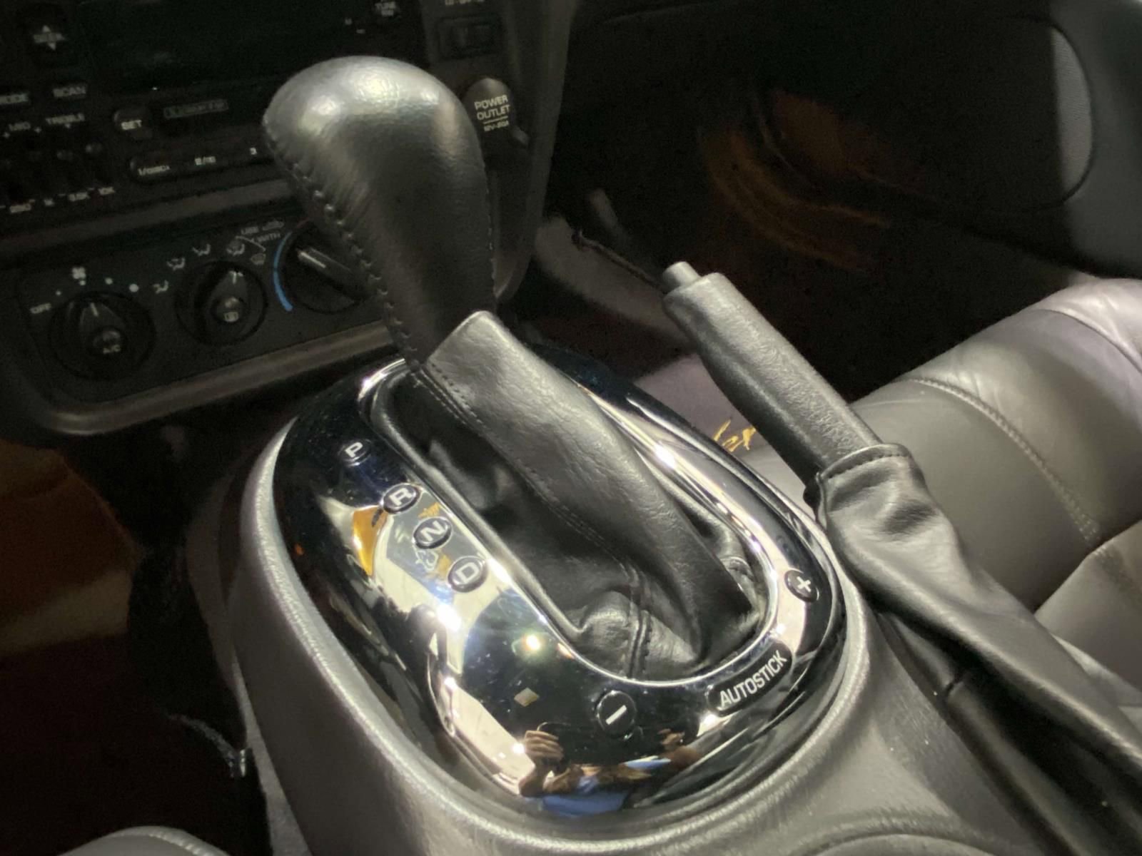 Used 2002 Chrysler Prowler RWD image 24