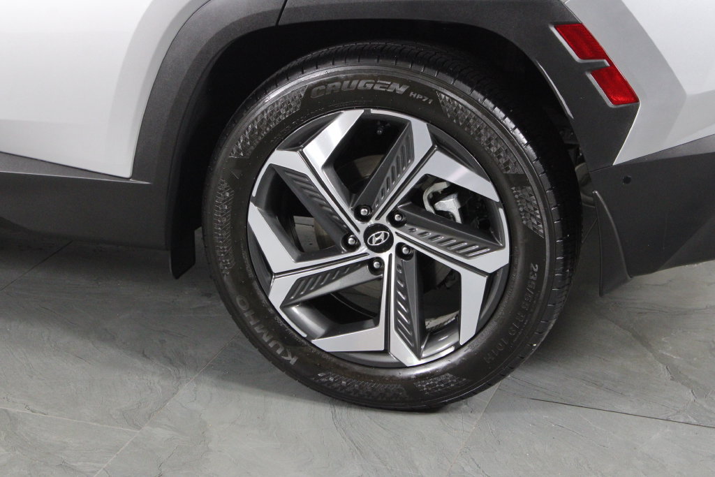 Certified 2024 Hyundai Tucson Limited FWD image 15