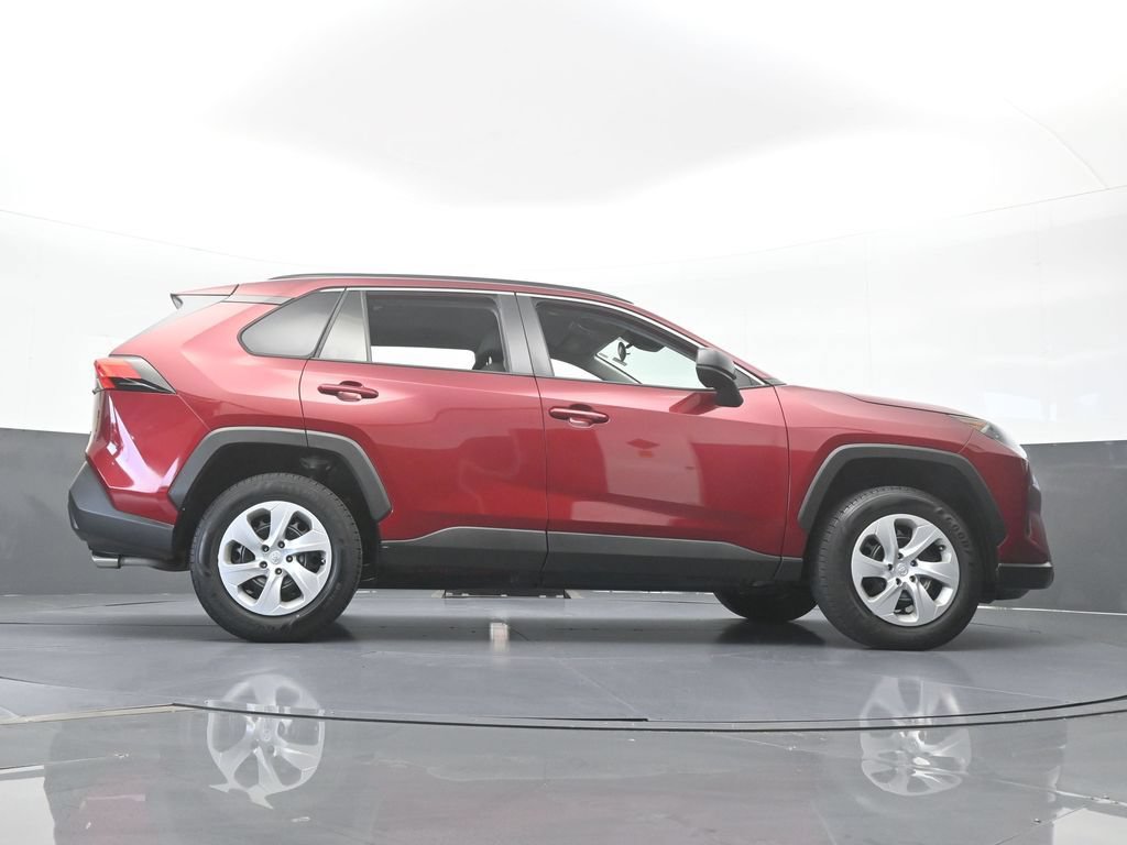 Used 2021 Toyota RAV4 LE FWD image 55