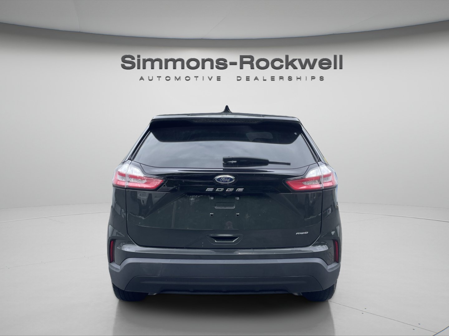 Used 2024 Ford Edge SE w/ Cargo Accessory Package AWD/4WD image 4