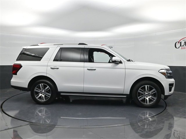 Used 2022 Ford Expedition Limited image 6
