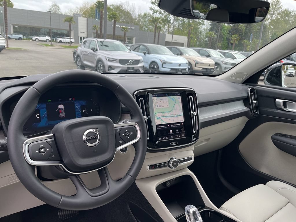 New 2026 Volvo XC40 B5 Plus w/ Protection Package Premier AWD/4WD image 12