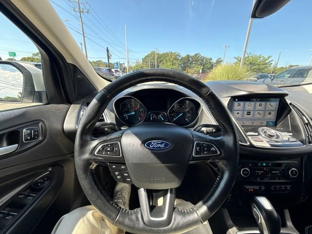 Used 2019 Ford Escape Titanium FWD image 14