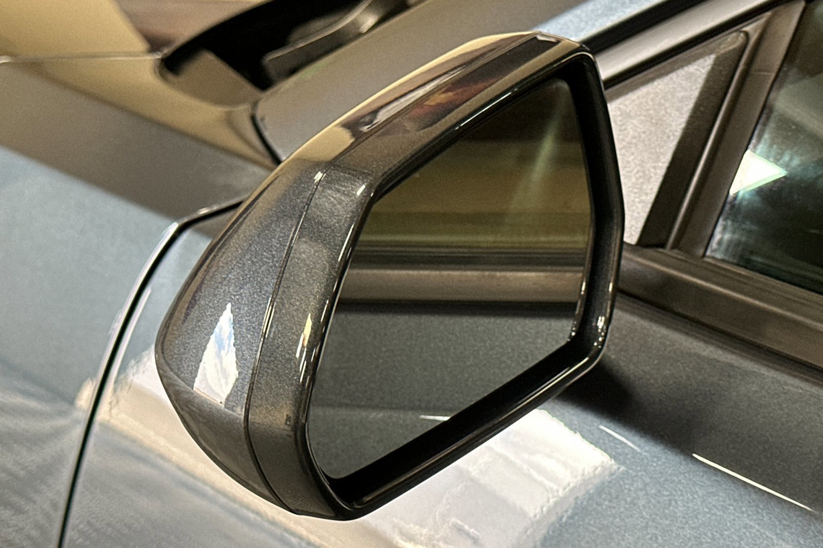 Used 2020 Chevrolet Camaro LT image 52