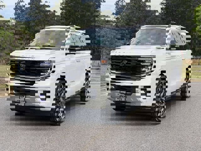 Used 2026 Ford Expedition Max Platinum w/ Platinum Ultimate Package AWD/4WD image 12