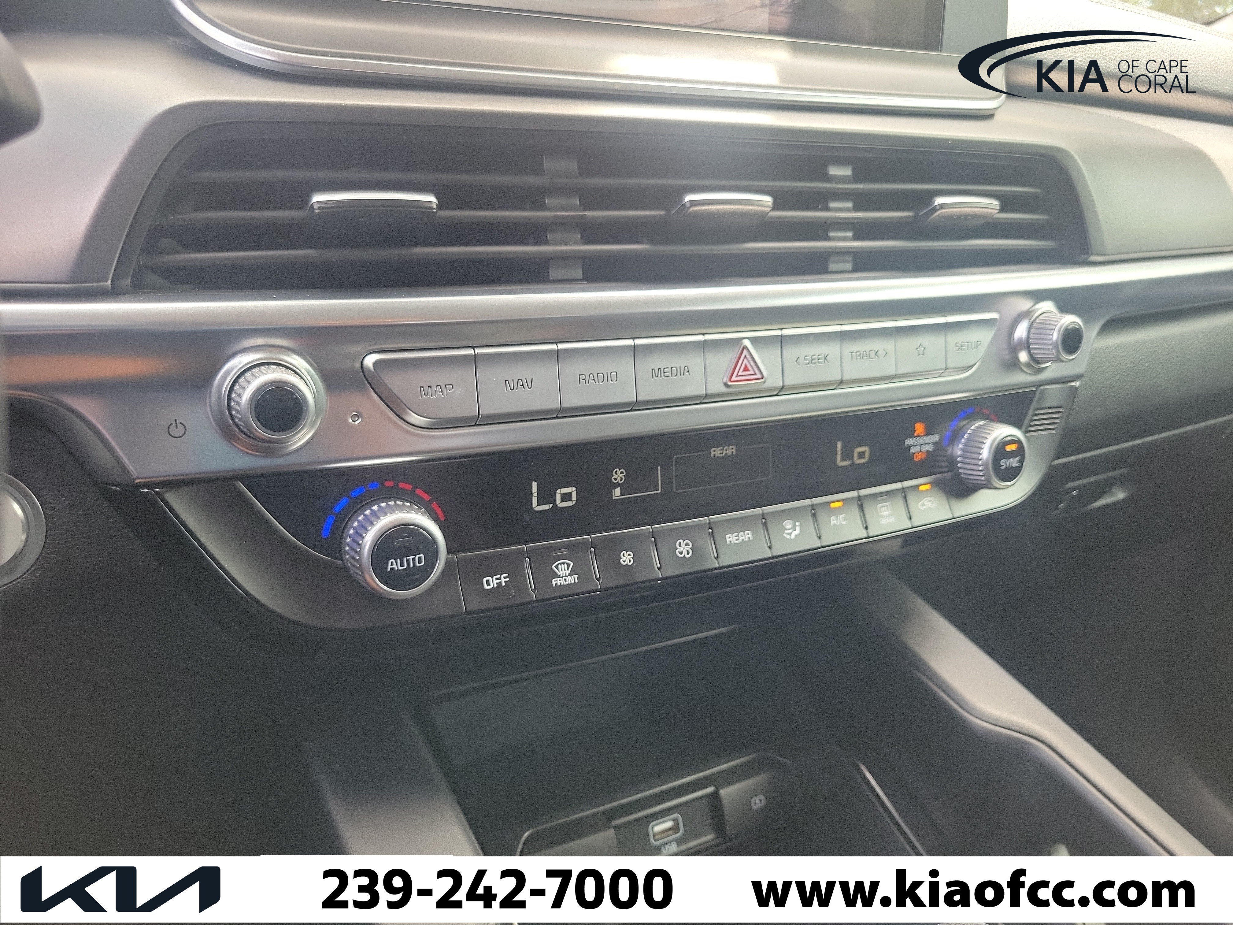 Used 2022 Kia Telluride LX FWD image 31