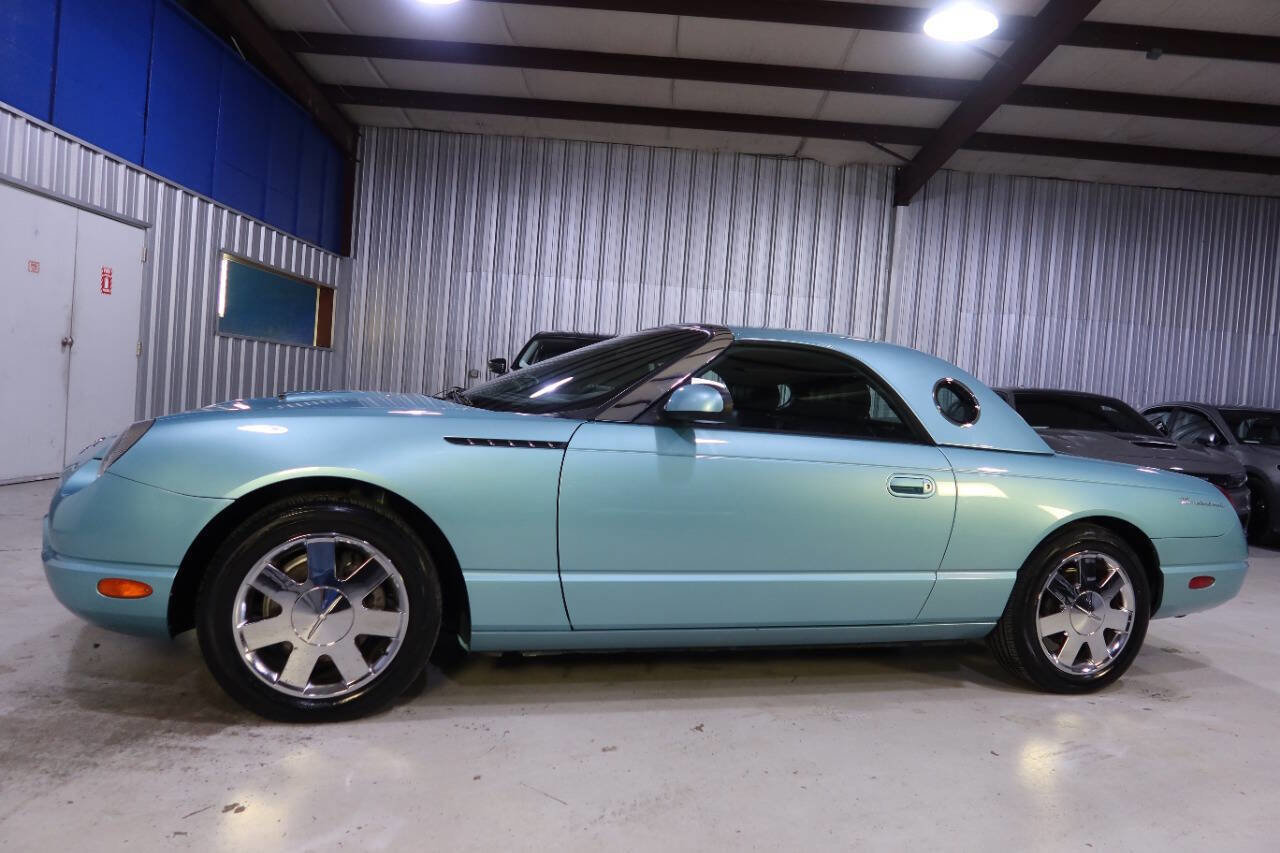 Used 2002 Ford Thunderbird Deluxe image 1