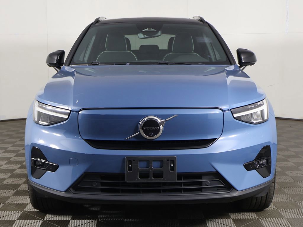 Used 2023 Volvo XC40 Recharge Plus AWD/4WD image 10