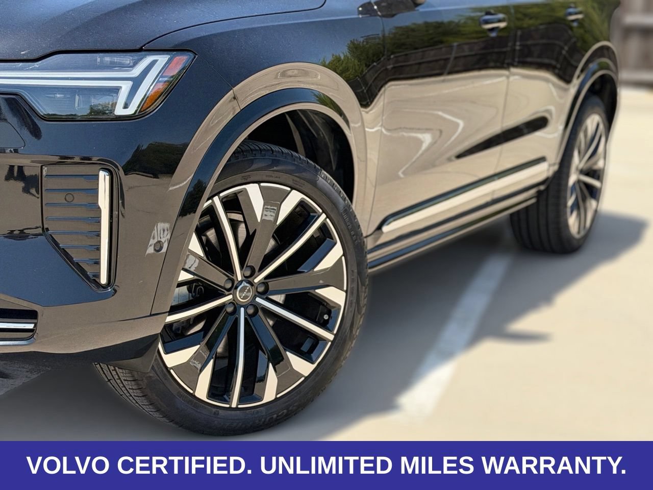 Certified 2026 Volvo XC90 B6 Ultra AWD/4WD image 9