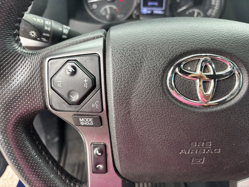 Used 2023 Toyota Tacoma TRD Off-Road w/ TRD Premium Off Road Package AWD/4WD image 27
