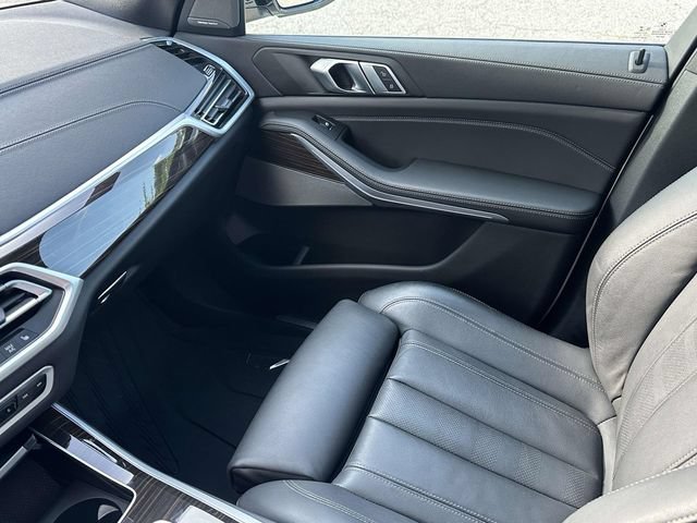 Used 2021 BMW X5 xDrive40i w/ Premium Package AWD/4WD image 39