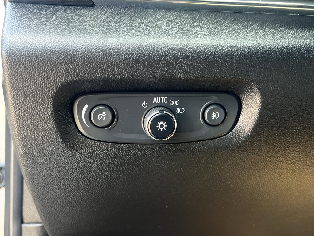 Used 2020 Chevrolet Traverse High Country AWD/4WD image 19