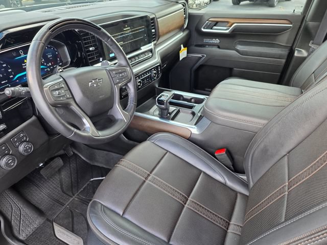 Used 2026 Chevrolet Silverado 1500 High Country w/ Midnight Edition AWD/4WD image 18