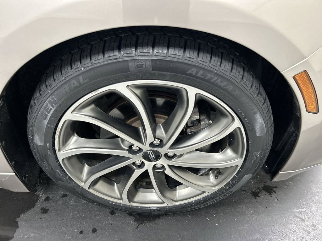 Used 2019 Lincoln MKZ Reserve w/ Reserve Plus Package AWD/4WD image 8