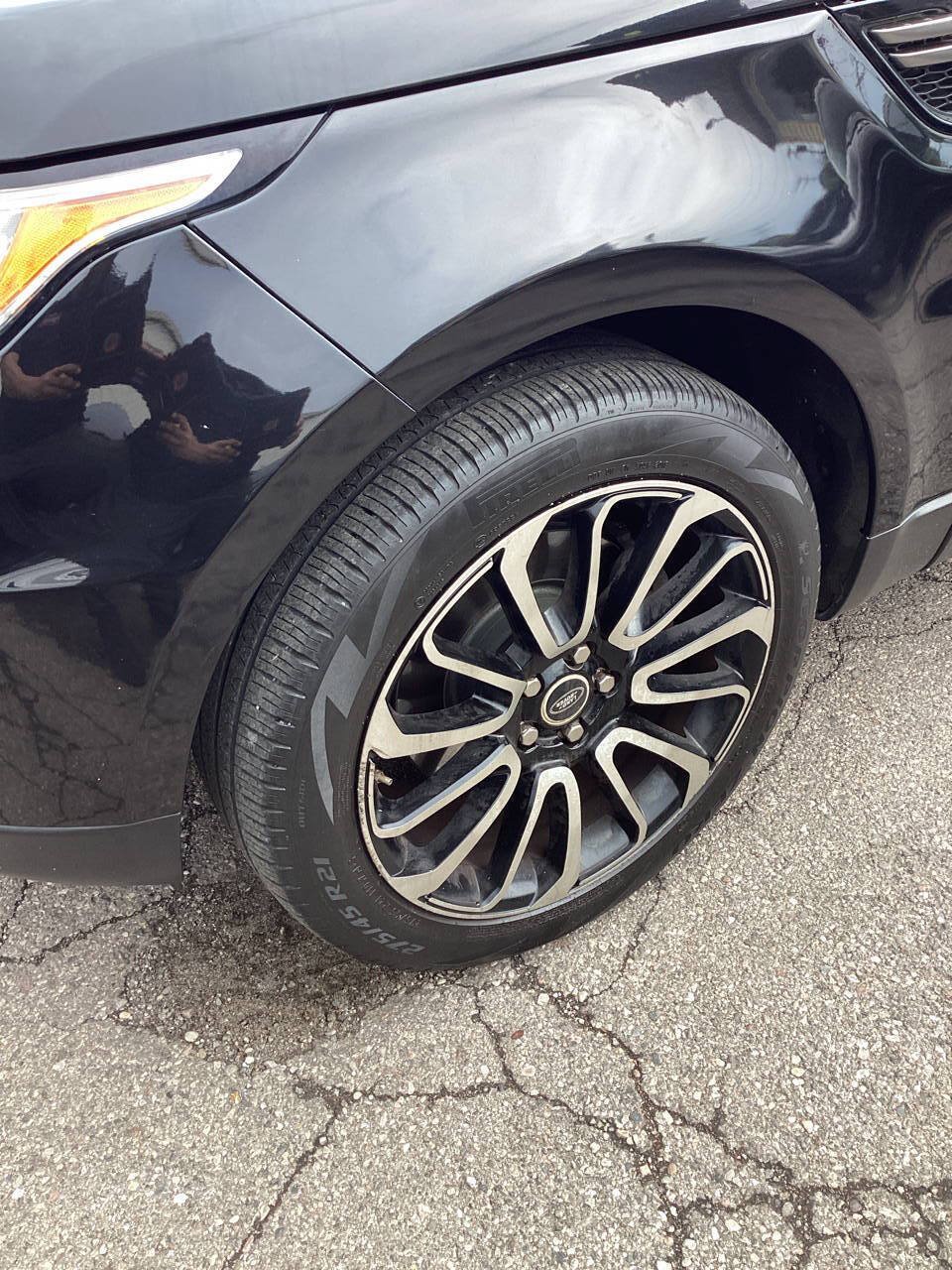 Used 2015 Land Rover Range Rover Sport SE AWD/4WD image 9