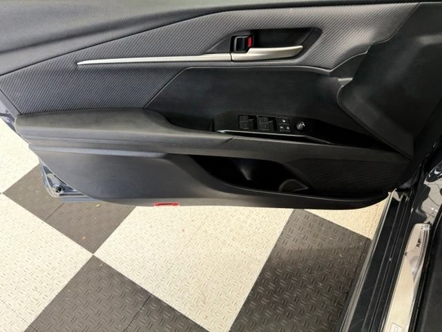 Used 2025 Toyota Camry SE AWD/4WD image 13