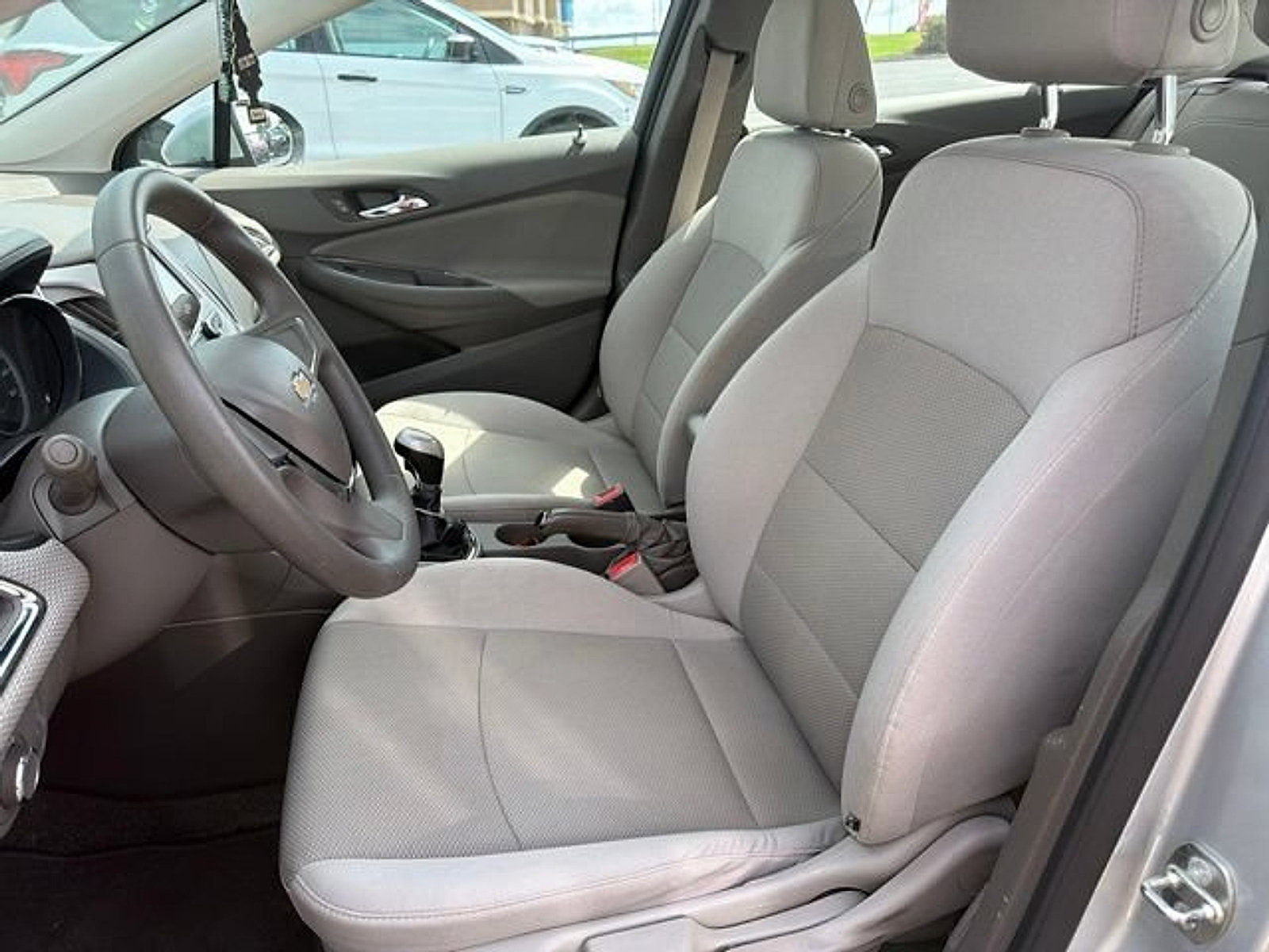 Certified 2017 Chevrolet Cruze LS FWD image 22