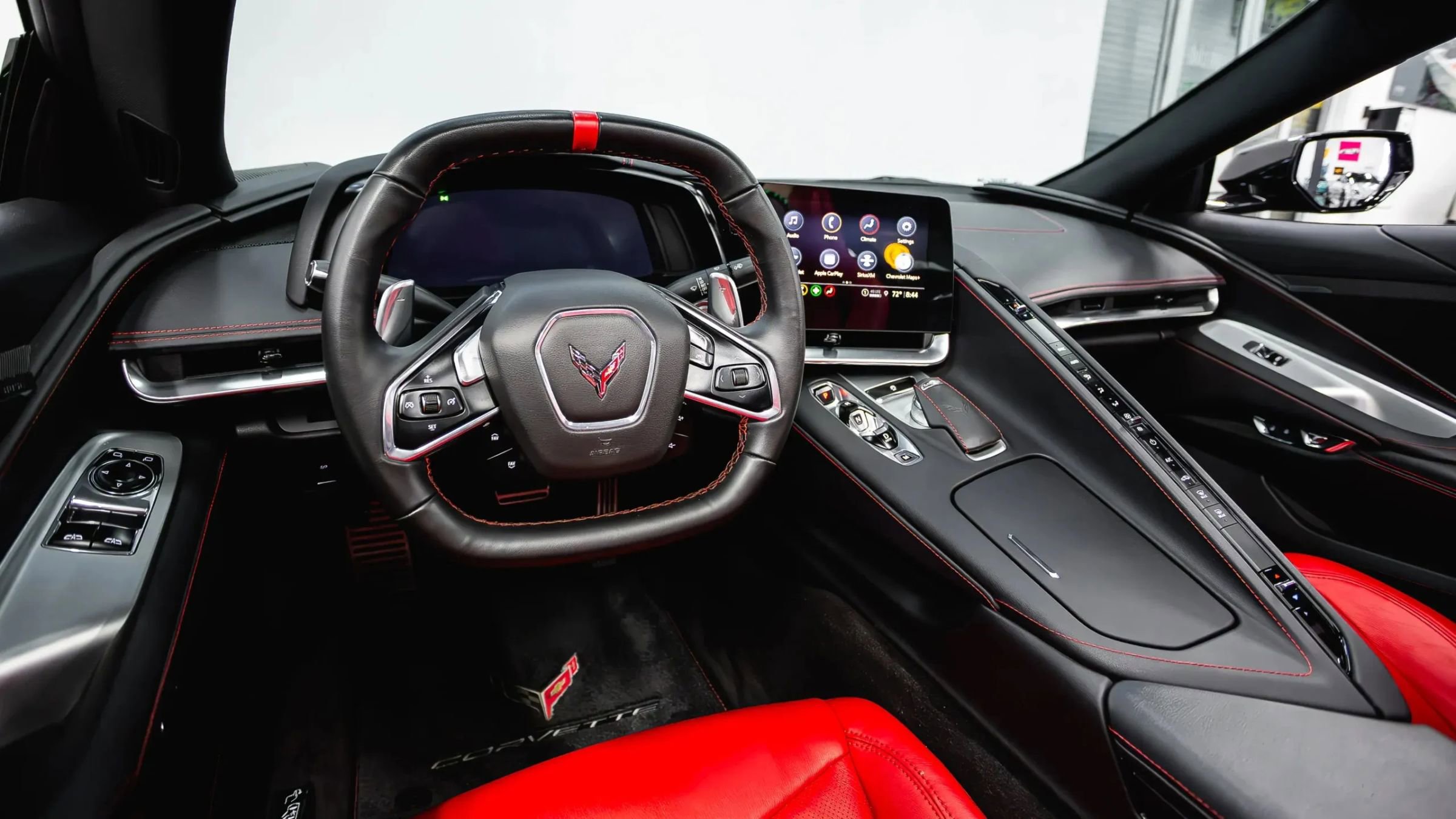 Used 2023 Chevrolet Corvette Stingray Coupe w/ 1LT image 31