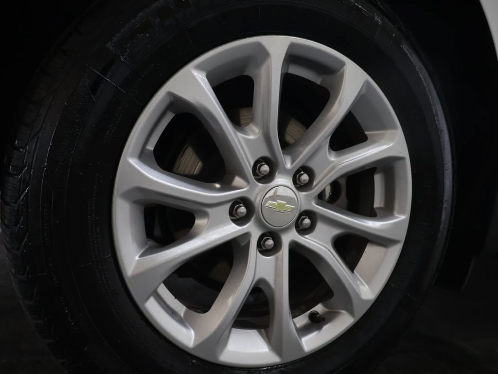 Used 2020 Chevrolet Equinox LT image 28