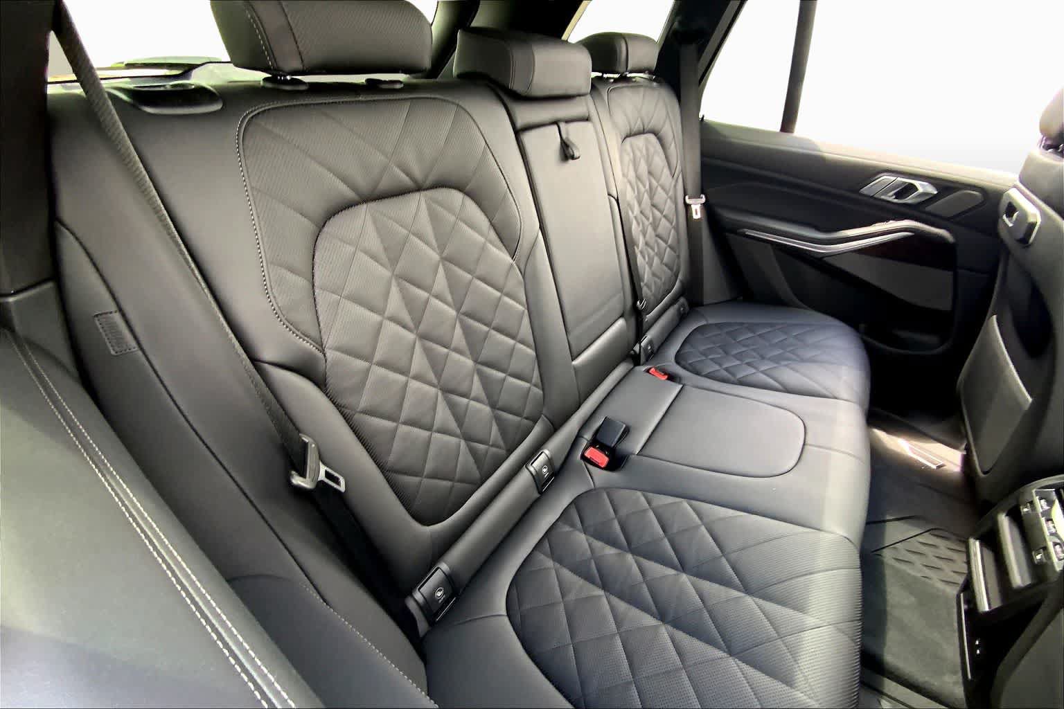 Used 2026 BMW X5 sDrive40i w/ Premium Package RWD image 19