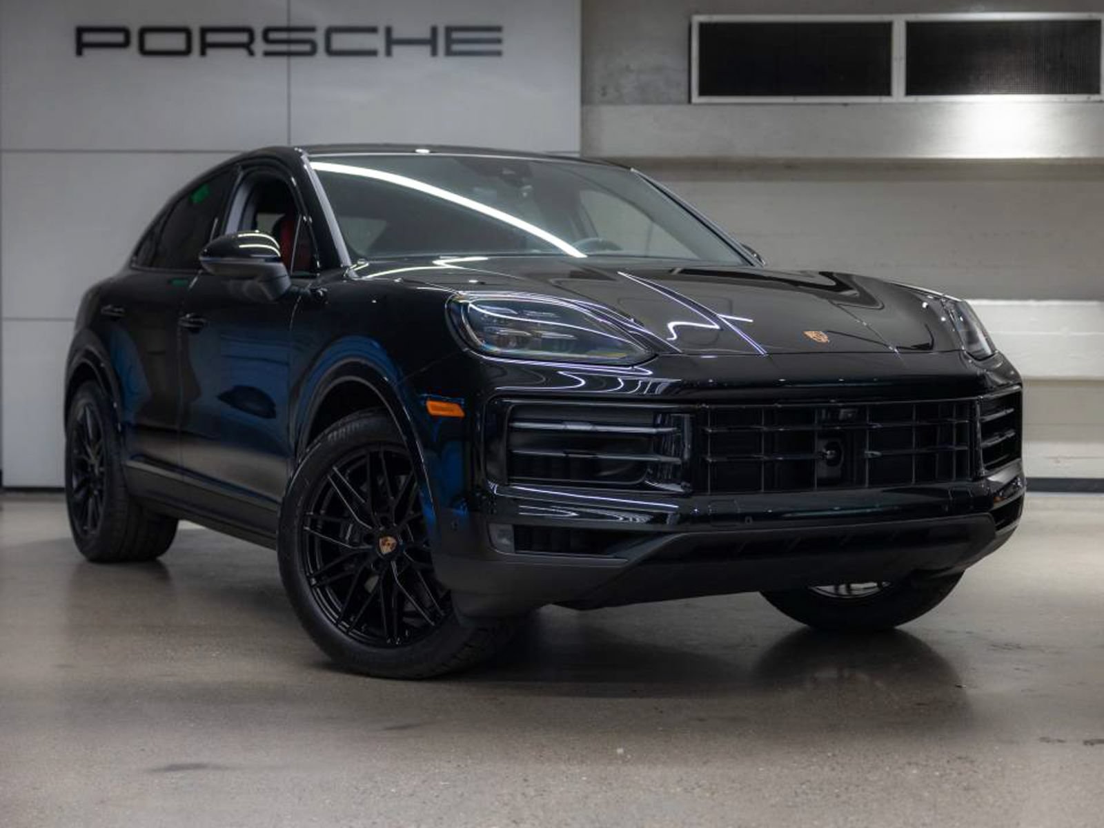 Certified 2026 Porsche Cayenne Coupe AWD/4WD image 8
