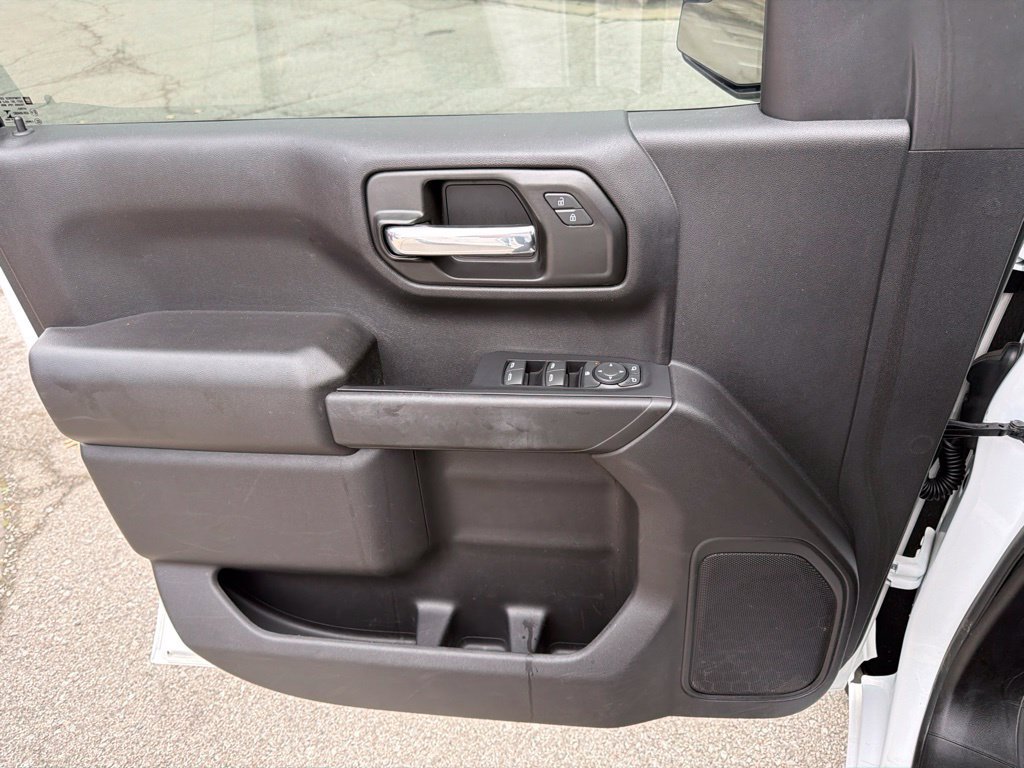 Used 2021 Chevrolet Silverado 1500 Custom AWD/4WD image 28
