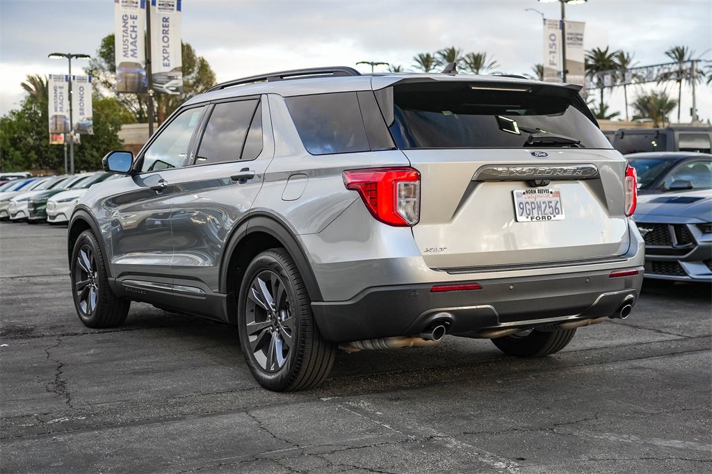 Used 2023 Ford Explorer XLT w/ Equipment Group 202A image 9