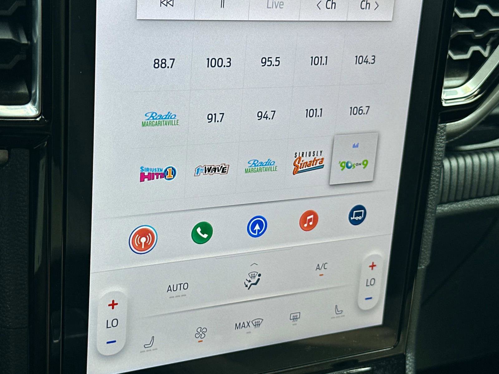 Certified 2024 Ford Ranger XLT w/ Equipment Group 301A High image 24