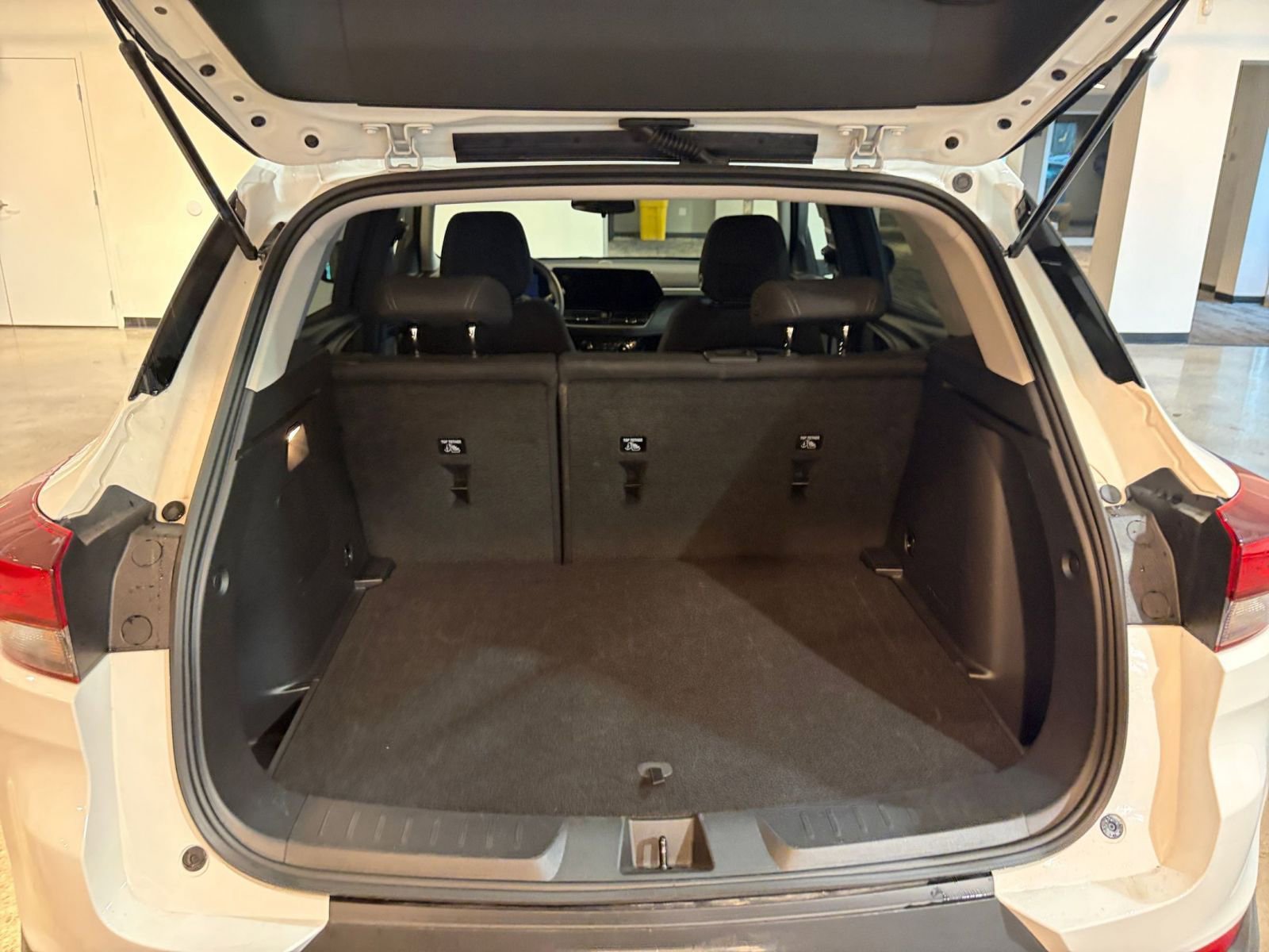 Used 2025 Chevrolet TrailBlazer LT image 29